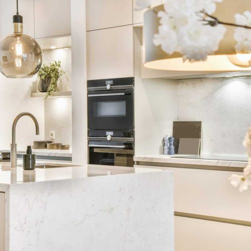 Bright and modern kitchen design